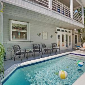 Americana Tropicale by Last Key Realty