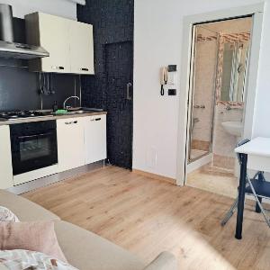 Luca's Home by Quokka 360 - Close to Como Downtown