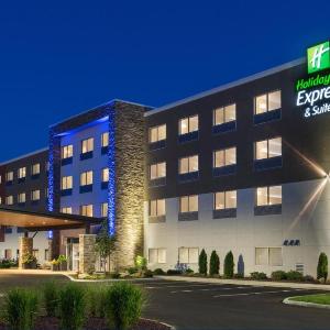 Holiday Inn Express & Suites Cedar Rapids NE - Marion by IHG