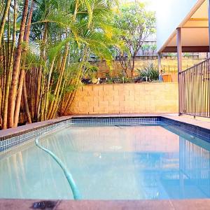 The Palm - Best Location in Surfers Paradise