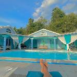 Tailor-made house and table dhtes for holidaymakers and business travelers