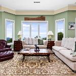 Highridge Court 08 with Wintergreen Advantage Virginia
