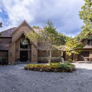 Orchard House with Wintergreen Advantage