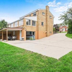 Modern and Spacious House Pittsburgh