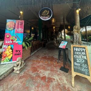 Noah’s Ark Cannabis Bar Restaurant Hostel