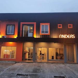 Anders Permata Millenium