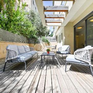 Garden Kalisher 3BR near the Beach by HolyGuest