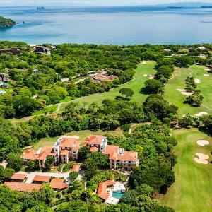 Family Villa Pool & Exclusive Resort Access