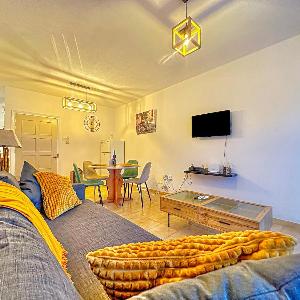 Sea and Lake Breeze 1BR Apt