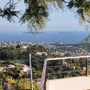 Villa Neuve avec magnifique vue Mer