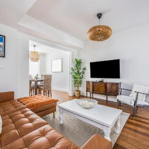 Charming Southsea Family Home - Pass the Keys