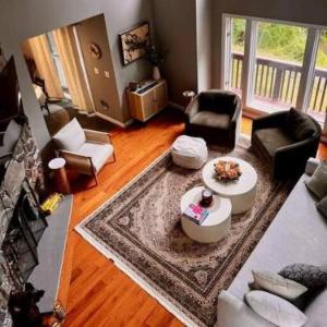 NEW! Peaceful Retreat at Nary Hill