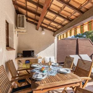Superb apartment with terrace and private pool