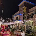 Canadian Inn G-13