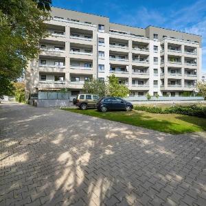 Jesionowa 37 Elegancki Apartament i Parking by Noclegi Renters