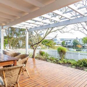Peaceful Parkland Home on Thesen Islands
