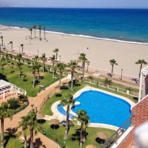 Modern apartment in Roquetas de Mar with sea view
