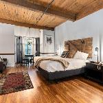 Mountain Inn Studio 97 with Wintergreen Advantage Roseland Virginia