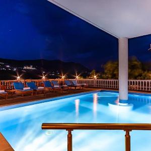 Apartment 4 - 2 bedrooms Vila Goro - Pool Parking and more
