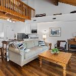 Mountain Inn Lodge 64 with Wintergreen Advantage