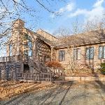 Whispering Elm with Wintergreen Advantage Roseland Virginia