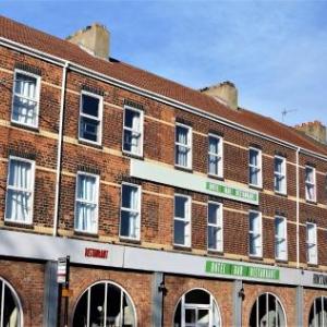 Hotels near KCOM Craven Park - Trinity Hotel