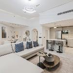 Luxury at Beachside Al Sultana Jumeirah Shoreline - DVH Holiday Homes Dubai