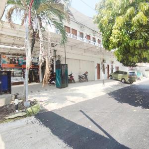RedDoorz Near Simpang Lima Semarang
