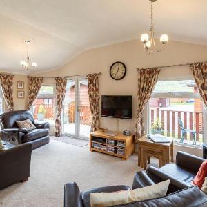 Hideaway Lodge