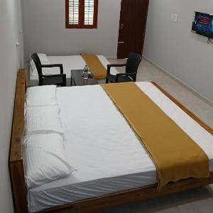 Shiva Ramana Home Stay