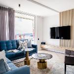 Waterfront Elegance at Harbour Bridge 413 