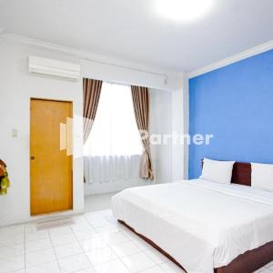 Hotel Serena Anggrek near Manhattan Times Square Mall Medan Mitra RedDoorz