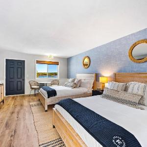 Fresh Coast Motel