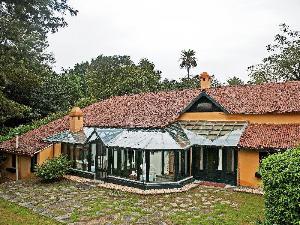 WelcomHeritage Connaught House, Mount Abu