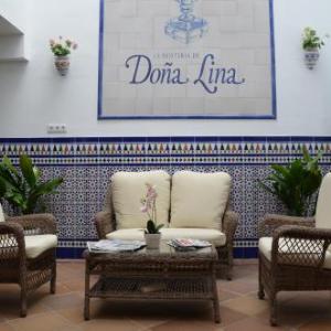 Hotels near Live Sur Stadium Seville - Hotel Doña Lina