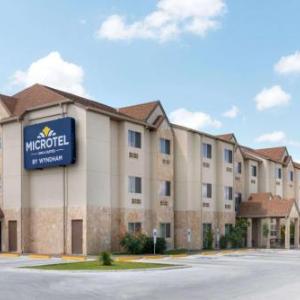 Microtel Inn & Suites by Wyndham Eagle Pass