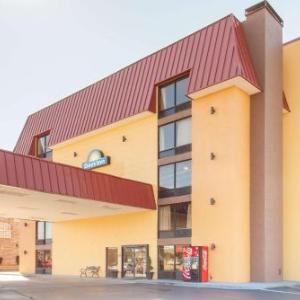 Hotels near The Microtorium Pigeon Forge - Clarion Inn & Suites near the Leconte Center Pigeon Forge