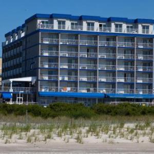 Barefoot County Music Festival Hotels - Adventurer Oceanfront Inn