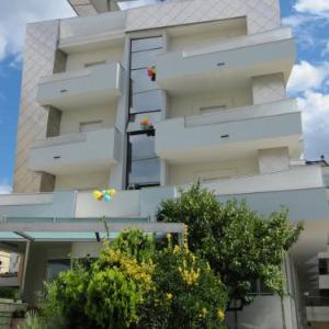Hotel Monti