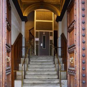 TrastevereHome - Elegant Apartment Near Navona Square