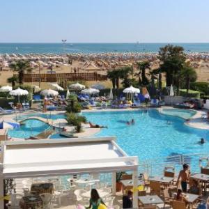 Majestic Beach Hotel & Wellness