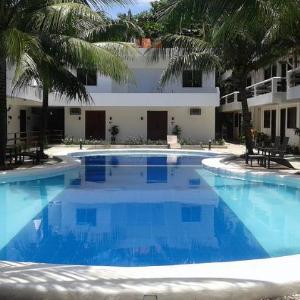 Feliness Resort