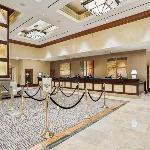 MGM Signature Deluxe Balcony Strip View Suite