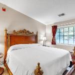 3rd Floor Back Side Penthouse Suite - 307 Nashville Indiana