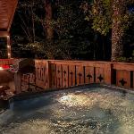 Couples Cabin In Gatlinburg - 3 Miles To Downtown