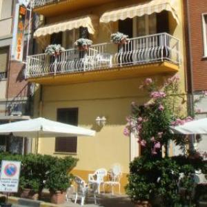 Hotel I 4 Assi