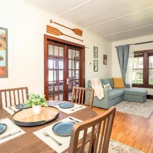 The Cowdry Cottage - Pet-Friendly - Canoe - Bikes