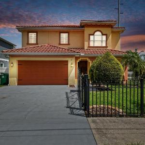 Game Room House Sleeps 12 Near Everything Tampa