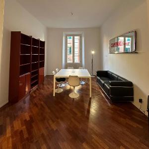 whouse large suite apartment indipendenza