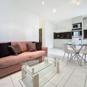 Central 1 bedroom Riouffe 206 2 mins from Palais